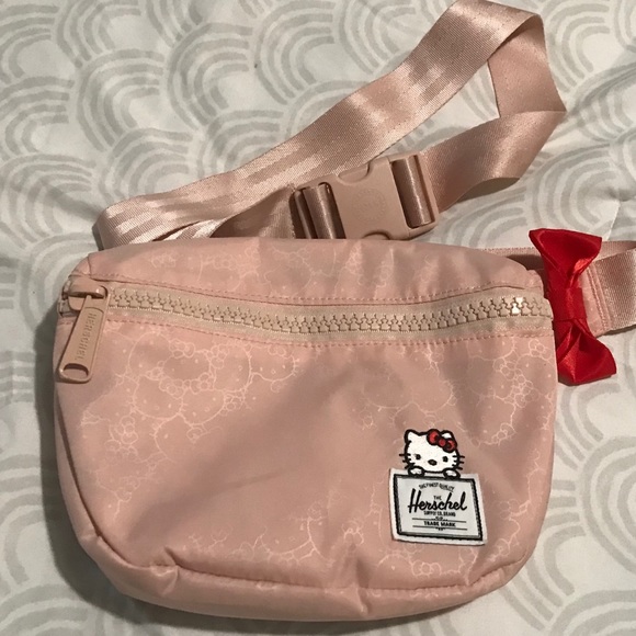 herschel hello kitty belt bag